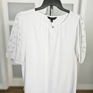 084. Investments White Puff Sleeve Blouse
